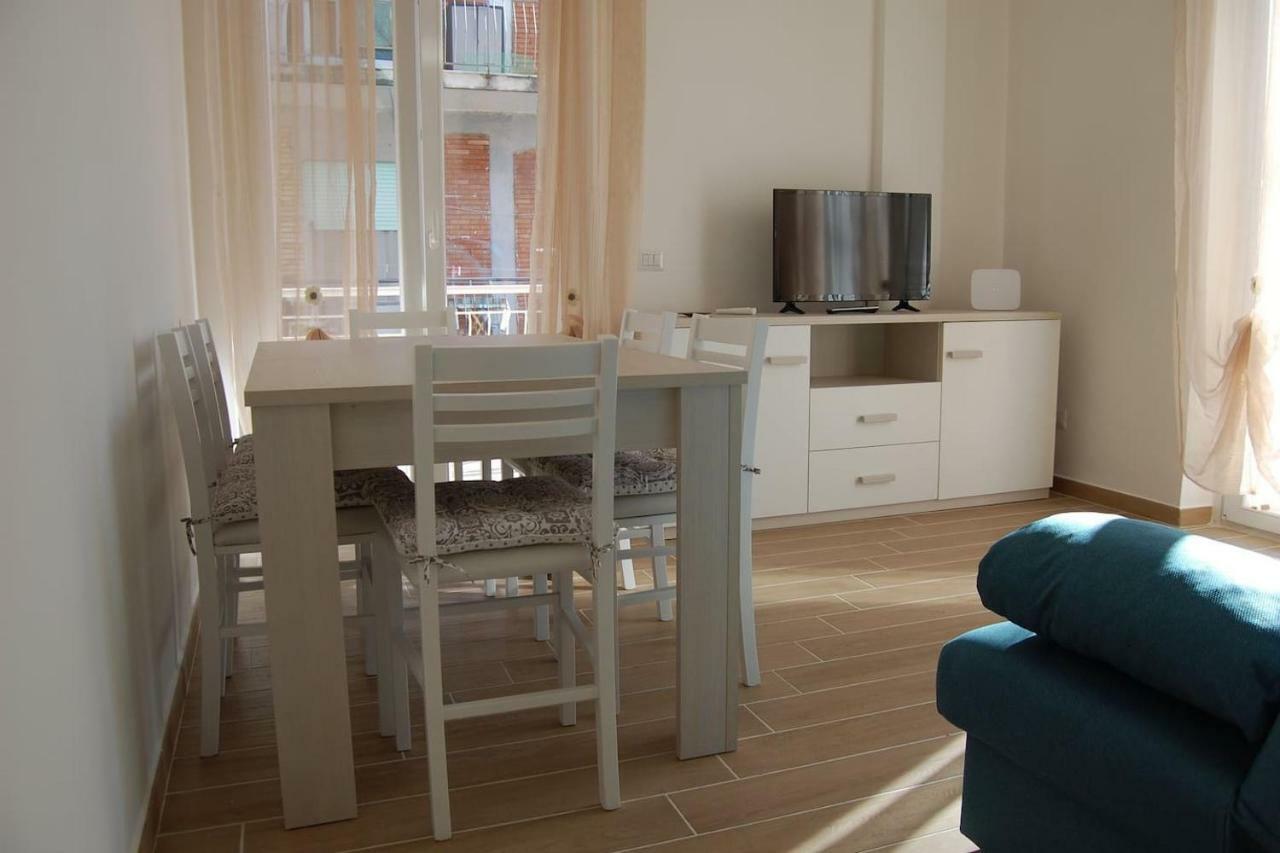La Casa Di Nina Apartman Minturno Kültér fotó
